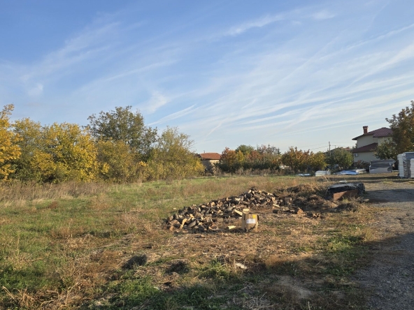 Парцел в с. Преславен, Област Стара Загора - 450 кв.м за 56 €/кв.м - Снимка #1