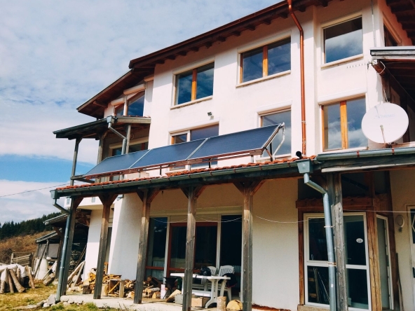 Къща в с. Стойките, Област Смолян - 500 кв.м за 400 €/кв.м - Снимка #1