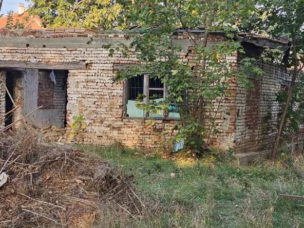 Парцел в с. Желязковец, Област Разград - 8142 кв.м за 7 €/кв.м - Снимка #1