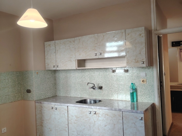 Дава се под наем Тристаен апартамент в Хасково, Куба - 81 кв.м за 188.7 € - Снимка #1