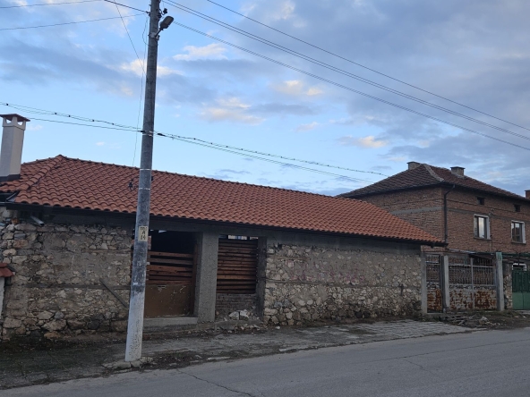 Къща в Пазарджик, Моста на Лютата - 200 кв.м за 268 €/кв.м - Снимка #1