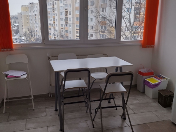 Тристаен апартамент в София, Надежда 1 - 91 кв.м за 1968 €/кв.м - Снимка #1