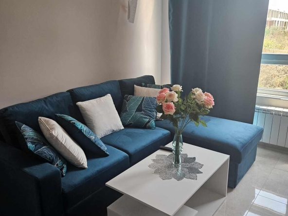 Дава се под наем Двустаен апартамент в София, Малинова долина - 80 кв.м за 800 € - Снимка #1