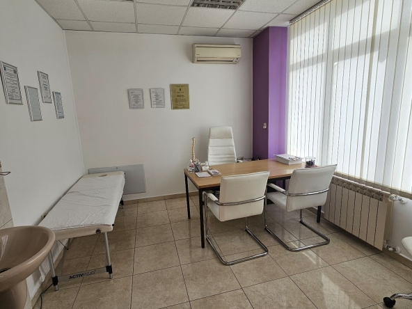 Дава се под наем Офис в София, Овча купел - 22 кв.м за 357 € - Снимка #1