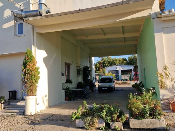 Промишлена сграда в Плевен, Индустриална зона - Запад - 137 кв.м за 949 €/кв.м - Снимка #1