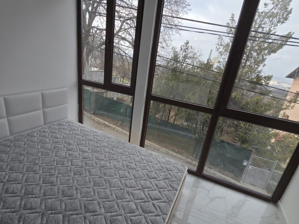 Дава се под наем Двустаен апартамент в София, Бояна - 80 кв.м за 510 € - Снимка #1