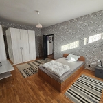 Дава се под наем Тристаен апартамент в София, Гео Милев - 90 кв.м за 612 € - Снимка #1