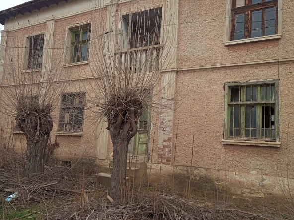 Къща в с. Липница, Област Враца - 120 кв.м за 51 €/кв.м - Снимка #1
