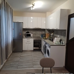 Дава се под наем Тристаен апартамент в Варна, Погреби - 70 кв.м за 663 € - Снимка #1