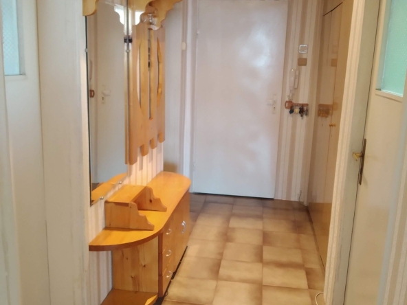 Дава се под наем Двустаен апартамент в София, Люлин 2 - 64 кв.м за 397.8 € - Снимка #1