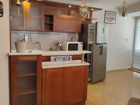 Дава се под наем Двустаен апартамент в София, Люлин 6 - 72 кв.м за 510 € - Снимка #1