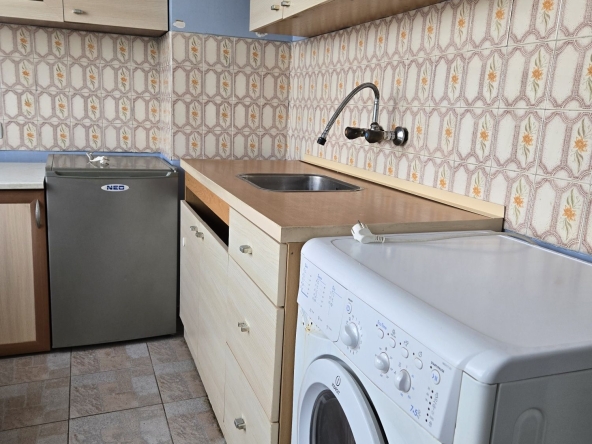 Дава се под наем Двустаен апартамент в София, Левски Г - 50 кв.м за 357 € - Снимка #1