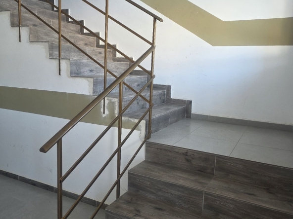 Тристаен апартамент в Силистра, Център - 82 кв.м за 1804 €/кв.м - Снимка #1