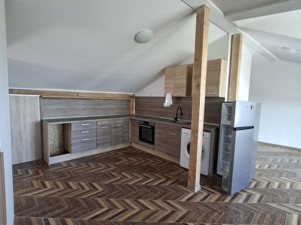 Дава се под наем Тристаен апартамент в София, Младост 2 - 1 кв.м за 612 € - Снимка #1