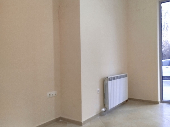 Магазин в София, Гео Милев - 21 кв.м за 3572 €/кв.м - Снимка #1