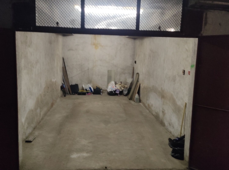 Гараж / Паркомясто в Казанлък - 20 кв.м за 1020 €/кв.м - Снимка #1