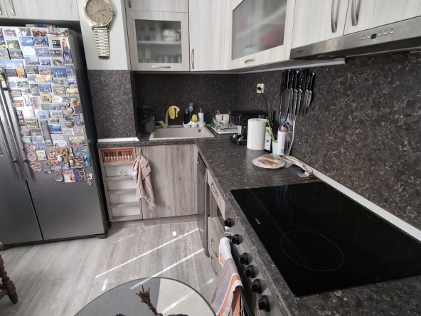 Четиристаен апартамент в Казанлък - 82 кв.м за 1282 €/кв.м - Снимка #1