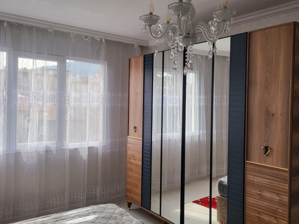 Тристаен апартамент в Шумен, Добруджански - 80 кв.м за 1626 €/кв.м - Снимка #1