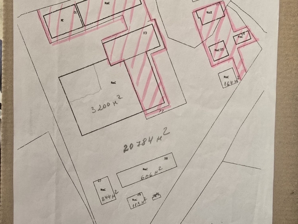 Дава се под наем Склад в с. Надарево, Област Търговище - 1000 кв.м за 510 € - Снимка #1