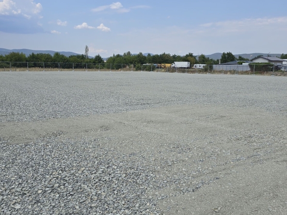 Дава се под наем Парцел в Стара Загора, Кольо Ганчев - 3000 кв.м за 1530 € - Снимка #1