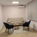 Дава се под наем Офис в Варна, Автогара - 20 кв.м за 204 € - Снимка #1