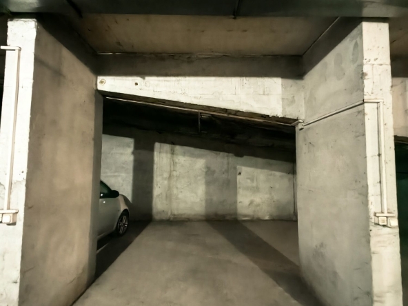 Дава се под наем Гараж / Паркомясто в Варна, Електрон - 10 кв.м за 102 € - Снимка #1