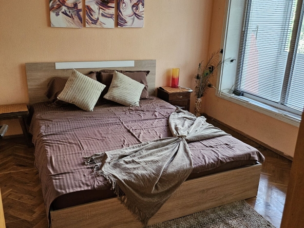 Двустаен апартамент в Шумен, Херсон - 54 кв.м за 2038 €/кв.м - Снимка #1