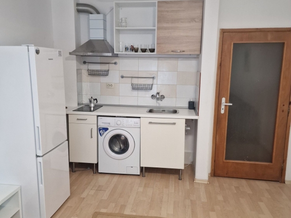 Дава се под наем Двустаен апартамент в София, Гео Милев - 60 кв.м за 550 € - Снимка #1