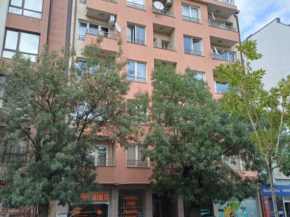 Дава се под наем Двустаен апартамент в София, Център - 52 кв.м за 489.6 € - Снимка #1