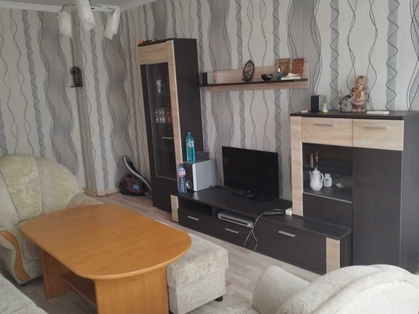 Дава се под наем Четиристаен апартамент в Стара Загора, Център - 86 кв.м за 255 € - Снимка #1