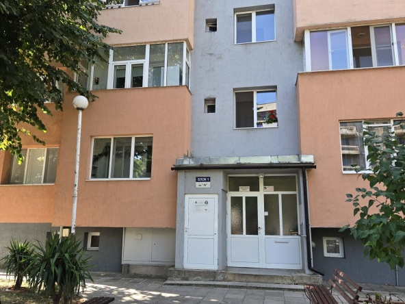 Двустаен апартамент в Враца, Младост - 42 кв.м за 1700 €/кв.м - Снимка #1