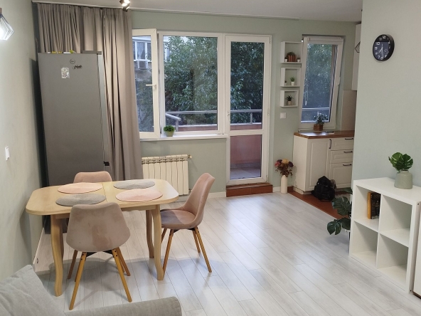 Дава се под наем Тристаен апартамент в София, Овча купел 1 - 100 кв.м за 765 € - Снимка #1