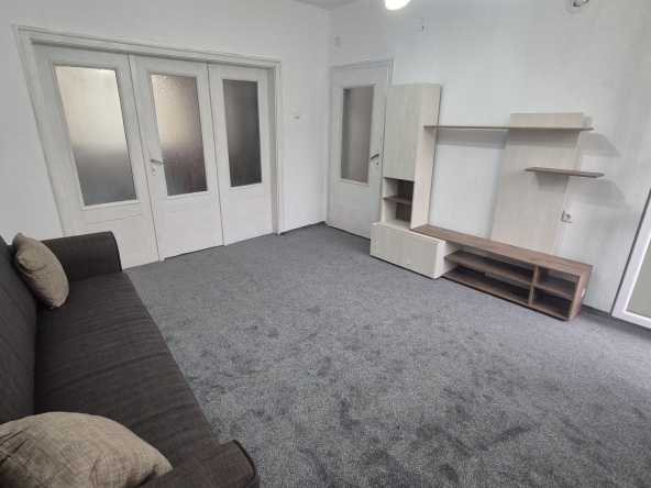 Дава се под наем Четиристаен апартамент в Севлиево - 117 кв.м за 244.8 € - Снимка #1