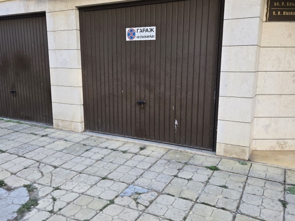 Гараж / Паркомясто в к.к. Слънчев ден - 21 кв.м за 2381 €/кв.м - Снимка #1