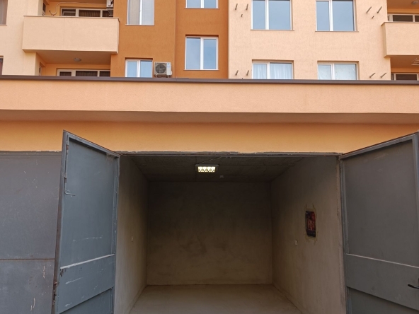 Дава се под наем Гараж / Паркомясто в Пловдив, Тракия - 16 кв.м за 135 € - Снимка #1