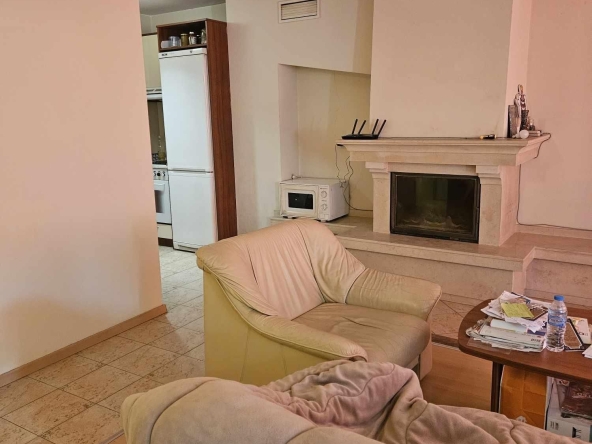 Дава се под наем Двустаен апартамент в София, Зона Б-5 - 90 кв.м за 639 € - Снимка #1