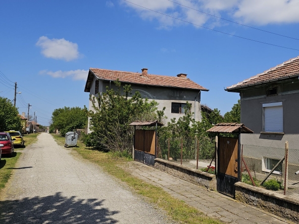 Къща в Никопол - 120 кв.м за 128 €/кв.м - Снимка #1