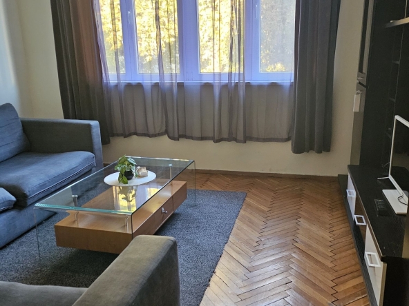 Дава се под наем Двустаен апартамент в Габрово, Трендафил 1 - 59 кв.м за 244.8 € - Снимка #1