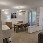 Дава се под наем Четиристаен апартамент в София, Изток - 150 кв.м за 1173 € - Снимка #1