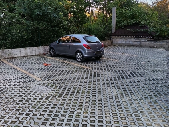 Дава се под наем Гараж / Паркомясто в Варна, Владислав Варненчик - 12 кв.м за 61.2 € - Снимка #1