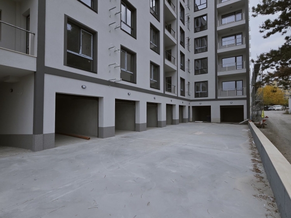 Тристаен апартамент в Велико Търново, Бузлуджа - 91 кв.м за 1250 €/кв.м - Снимка #1