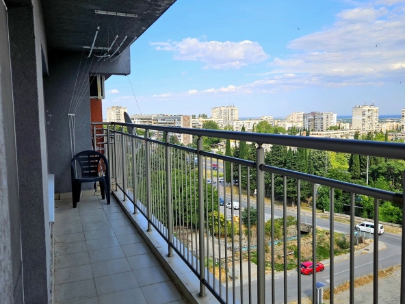 Дава се под наем Тристаен апартамент в Стара Загора, Три чучура - център - 65 кв.м за 372.3 € - Снимка #1