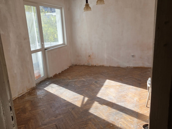 Двустаен апартамент в Пловдив, Кючук Париж - 58 кв.м за 1552 €/кв.м - Снимка #1