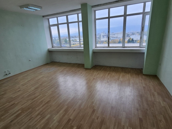 Дава се под наем Склад в София, Военна рампа - 30 кв.м за 51 € - Снимка #1