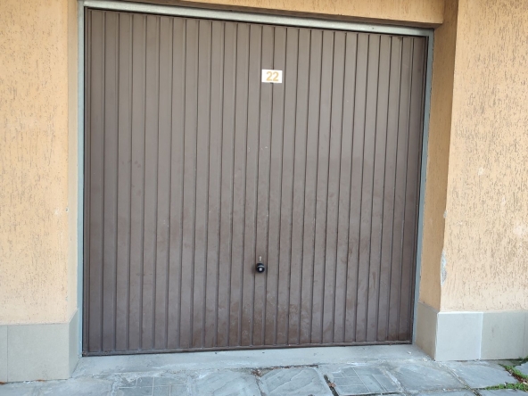 Дава се под наем Гараж / Паркомясто в София, Дианабад - 20 кв.м за 199.41 € - Снимка #1