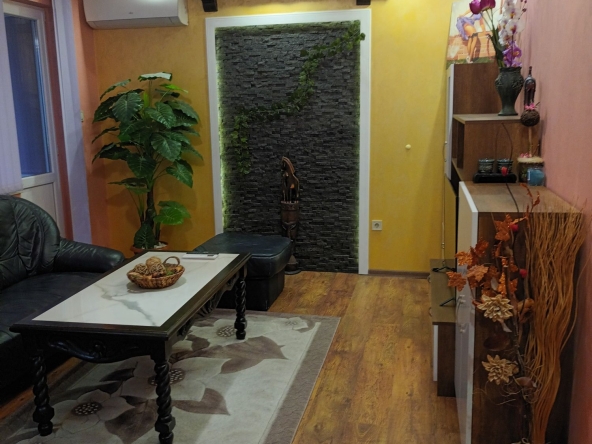 Дава се под наем Двустаен апартамент в Пловдив, Тракия - 48 кв.м за 459 € - Снимка #1