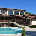 Хотел в с. Спанчевци, Област Монтана - 10700 кв.м за 79 €/кв.м - Снимка #1