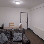 Дава се под наем Тристаен апартамент в София, Център - 85 кв.м за 453.9 € - Снимка #1