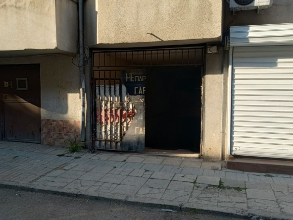 Гараж / Паркомясто в Варна, Христо Ботев - 15 кв.м за 1660 €/кв.м - Снимка #1