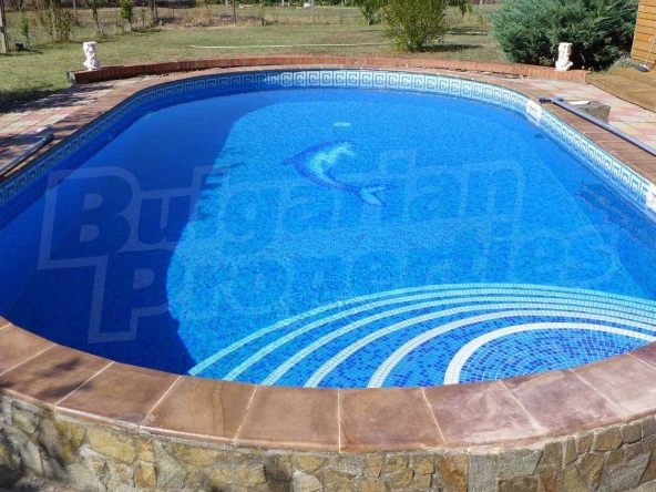 Къща в Нова Загора - 130 кв.м за 754 €/кв.м - Снимка #1